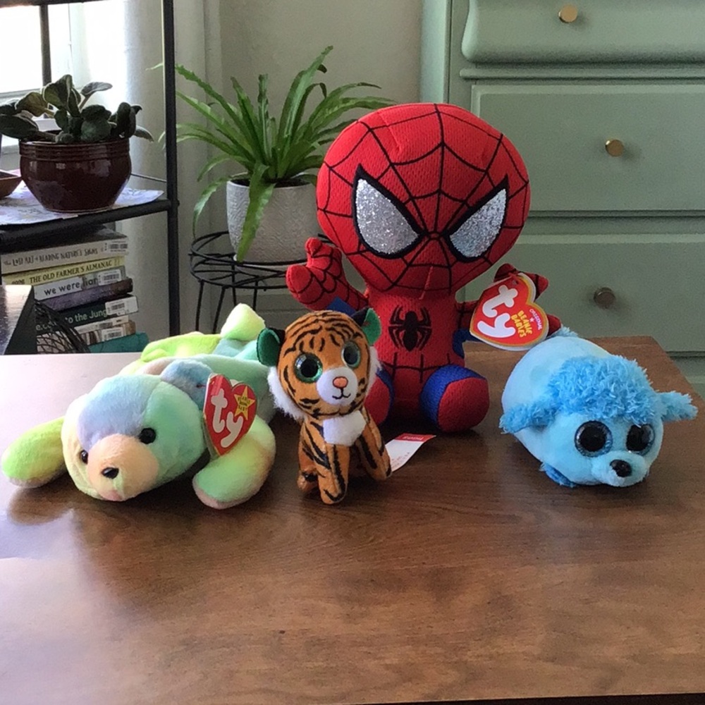 Ty -Lot of Beanie Babies 
Price is for all